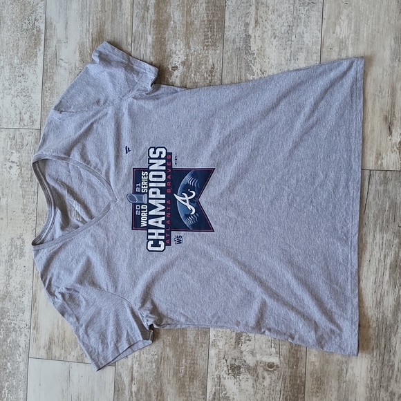 Fanatics Tops - Fanatics World Series Champions Atlanta Braves tee